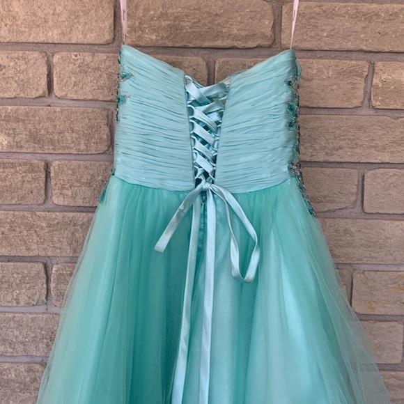 Rianna Couture Prom Dress size 2 - Picture 6 of 6